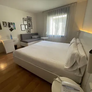 Pol & Grace 4* Barcelona